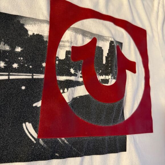 True Religion Graphic Tee | Size M | Red Horseshoe Logo | Streetwear LA Vibes - Picture 2 of 12